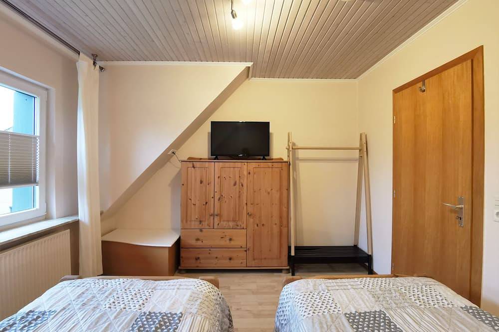 Ganze Wohnung, Ferienwohnung oben - Ischmund: Gemütliche Ferienwohnung im hohen Norden in Oeversee, Grünes Binnenland