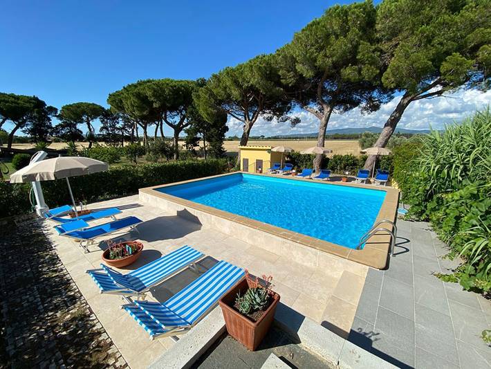 Monolocale intero, Monolocale 'Podere Nuti – L'Eccezione' con terrazza a tetto in esclusiva, piscina e giardino in comu in Mazzanta, Cecina