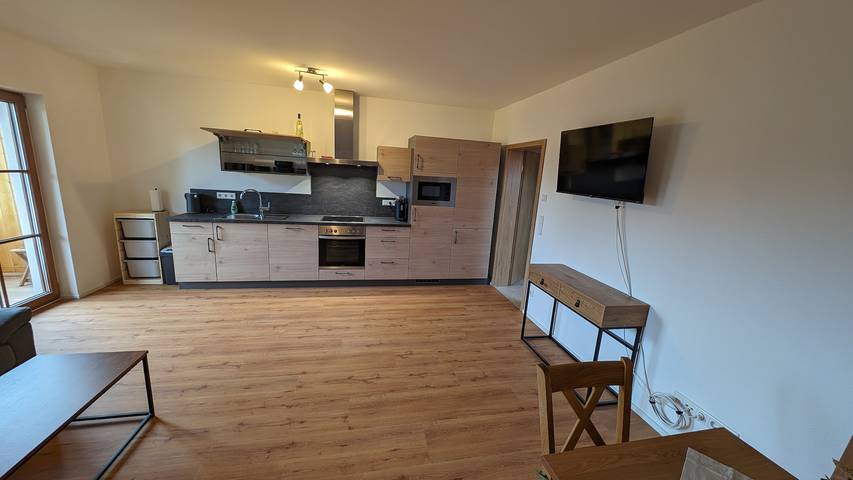 Ganze Ferienwohnung, Tag-Hof - Nr. 1 Ferienwohnung mit 2 sep. Schlafzimmern, Ost-Balkon, 75qm in Prien am Chiemsee, Chiemsee