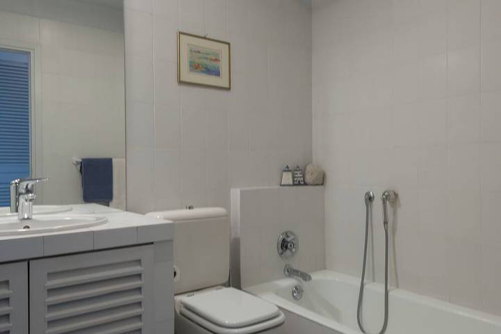 Apartamento entero, Espléndido triplex de 3 dormitorios con hermosa terraza con vistas al mar, centro del pueblo in Paloma Beach, Saint-Jean-Cap-Ferrat