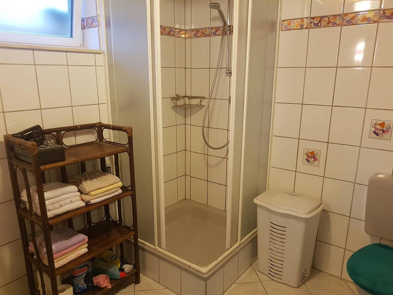 Ganze Ferienwohnung, Appartement/Fewo, Dusche oder Bad, Wc, 1 Schlafräu in Neustadt an der Weinstraße, Pfälzer Rheinebene