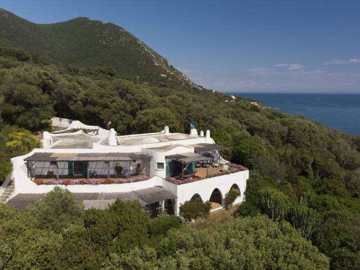 Location de vacances pour 12 personnes, avec Terrasse ainsi que Jardin et Vue à San Felice Circeo