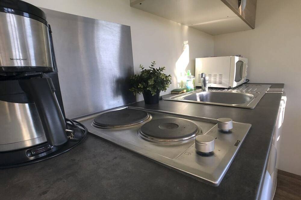 Roulotte de 4 Personnes : Atypique et Tout Confort ! in Notre-Dame-de-Bonne-Nouvelle, Región de Caen