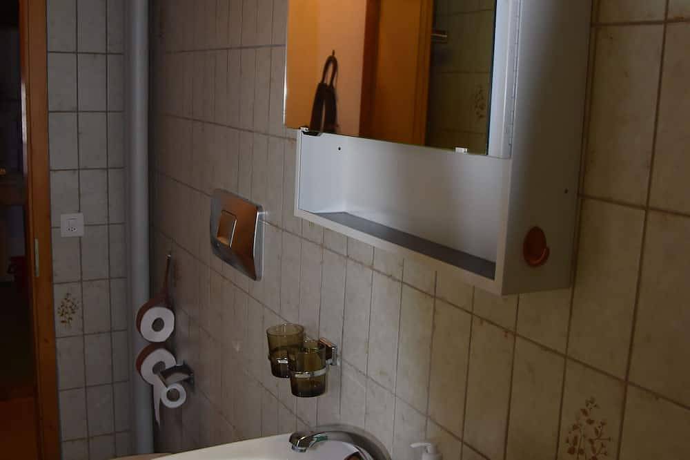 Apartamento entero, Apartamento único en el corazón del casco antiguo de Visp / Wallis in Visp, Alpes del Valais