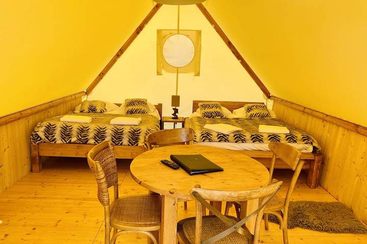 Gîte pour 4 personnes, avec piscine à Vignieu - 2