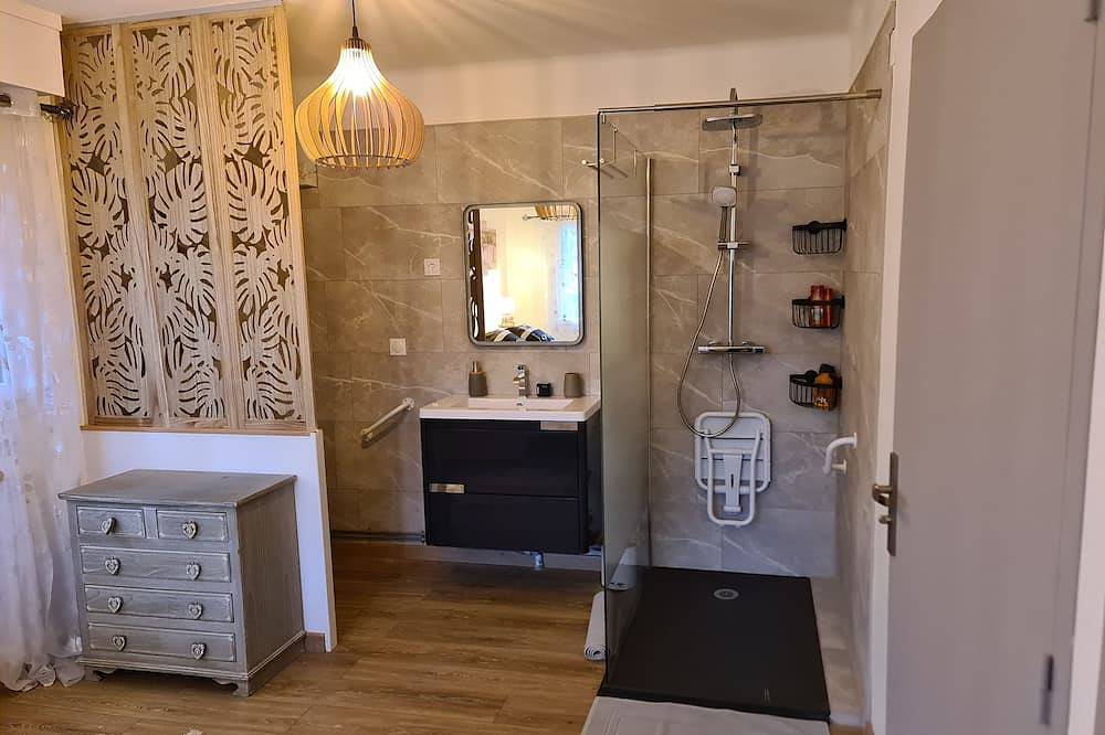 Apartamento entero, A 10 mn de la mer et de la Réserve Naturel de la Baie de Saint Brieuc in Yffiniac, Côte de Goëlo