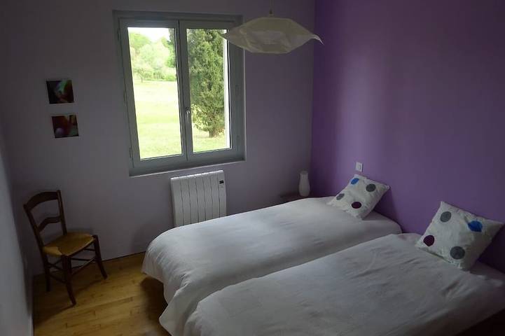 Location de vacances pour 6 personnes, avec terrasse et jardin à Gourdon - 4