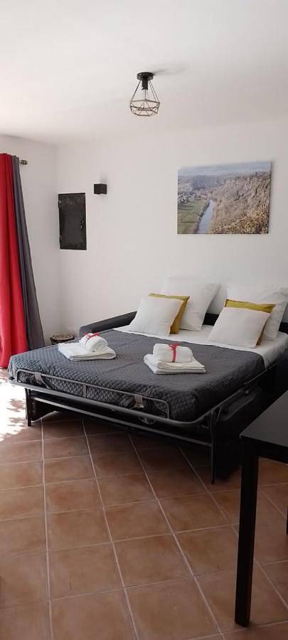 Location de vacances pour 2 personnes, avec terrasse et jardin, animaux acceptés à Le Vey - 3