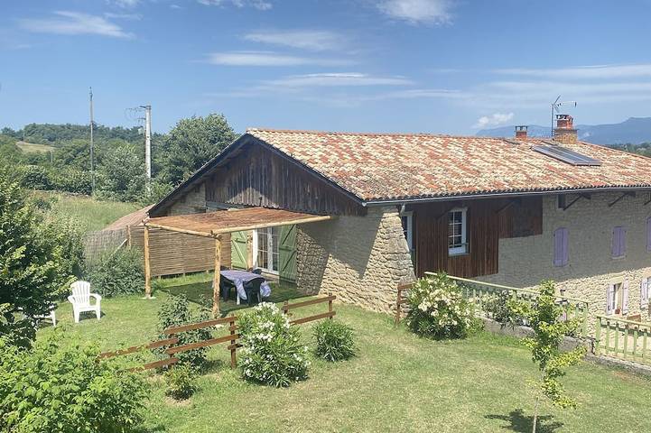 Gîte pour 4 personnes, avec Jardin à Saint-Lattier