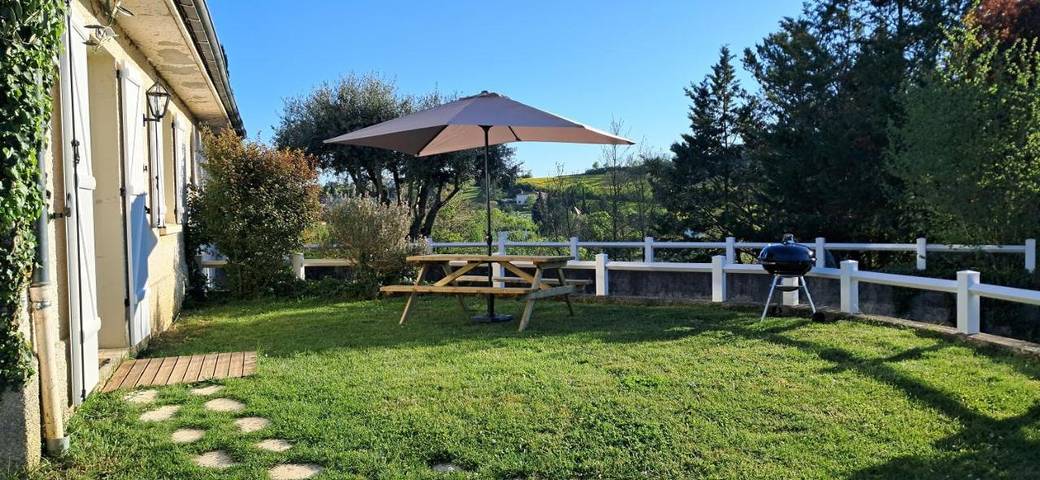 Gîte pour 4 personnes, avec jardin et vue à Auch