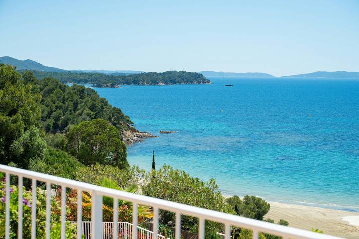 Location de vacances pour 14 personnes, avec jardin et terrasse, adapté aux familles dans Plage de l'Argentière - 2