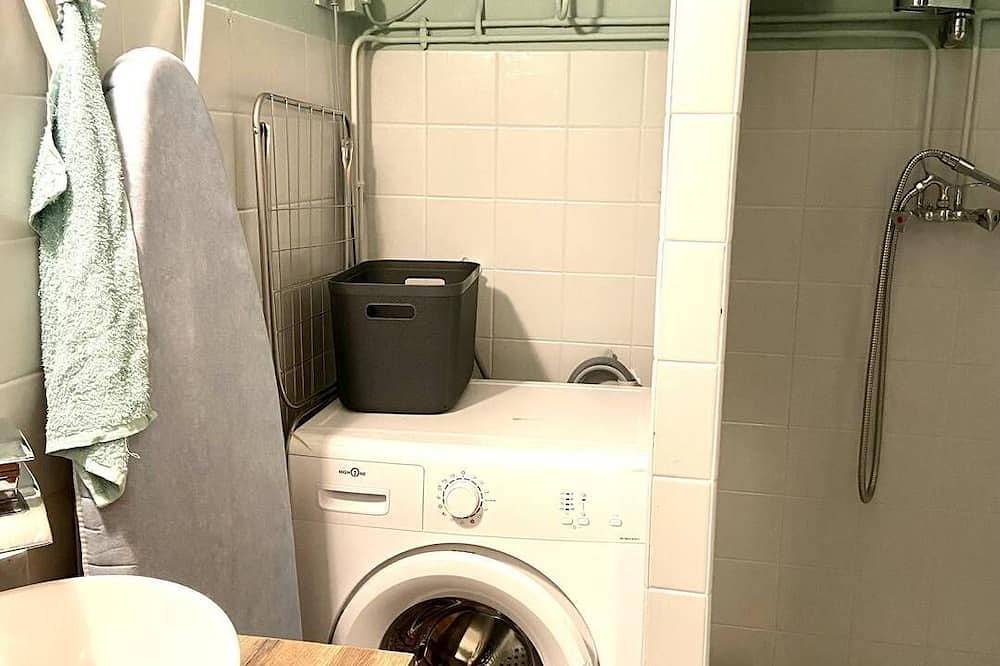 Entire apartment, Studio With Loggia A Few Meters From The Town Center And The Thermal Center in Vernet-les-Bains, Parc naturel régional des Pyrénées catalanes