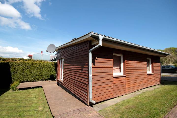 Bungalow für 4 Personen, mit Terrasse in Binz - 2