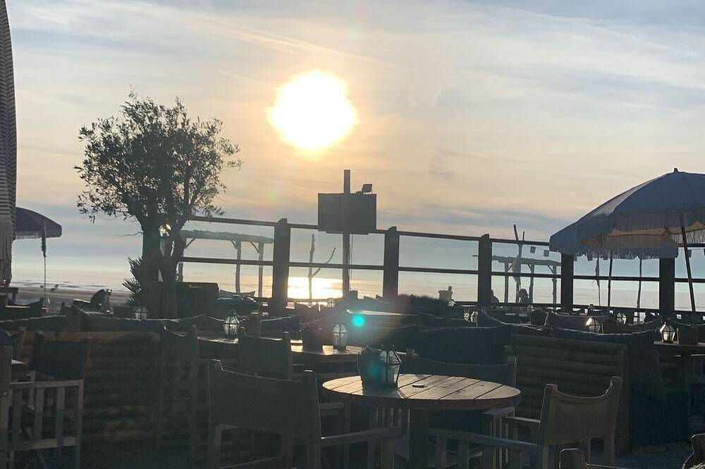 Strandhaus Jans! Gemütliches Ferienhaus nur 2 Gehminuten vom Strand entfernt. in Noordwijk aan Zee, Noordwijk