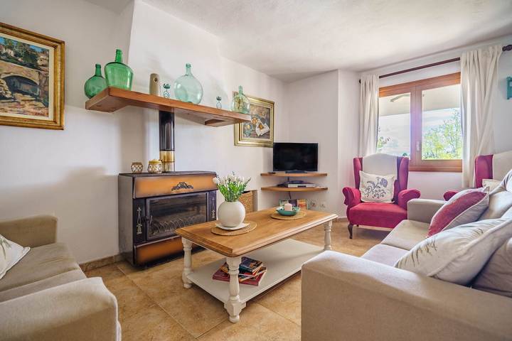 Landhaus 'Marina I' mit Bergblick, WLAN und Klimaanlage in Pollença, Mallorca Norden