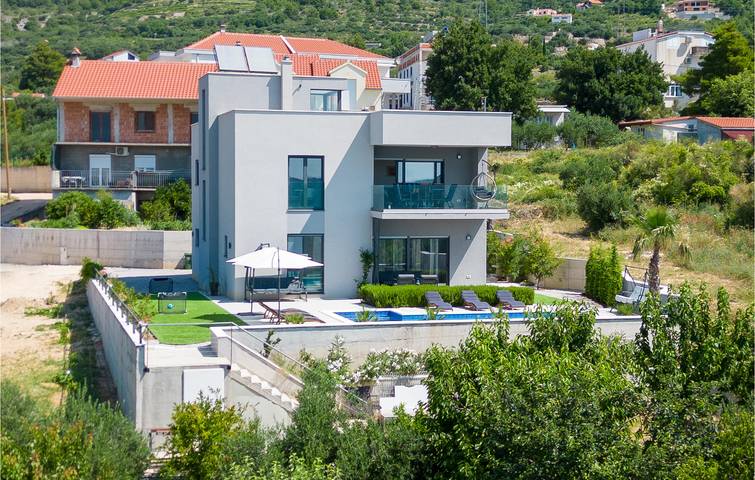 Ferienhaus für 10 Personen, mit Pool und Garten sowie Terrasse, mit Haustier in Kaštela - 3