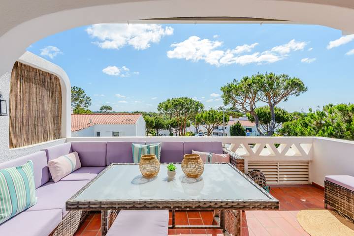 Apartment for 4 people, with balcony in Vale do Lobo