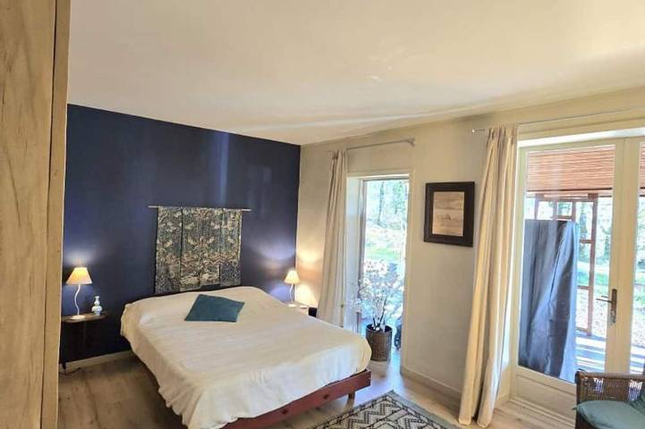 Gîte pour 6 personnes, avec jardin à Aubas - 3