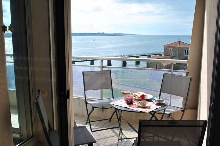 Gîte pour 6 personnes, avec balcon dans Prieure Saint Nicolas Les Sables D Olonne