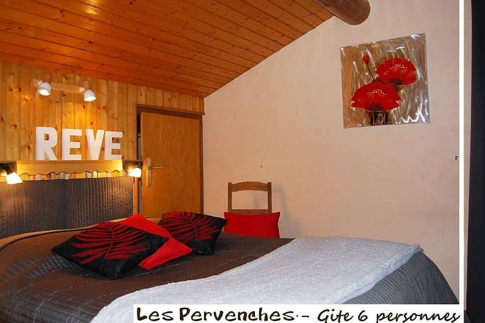 Entire apartment, Les Pervenches, Gite les Pervenches 6 people in Les Villards-sur-Thônes, Annecy region