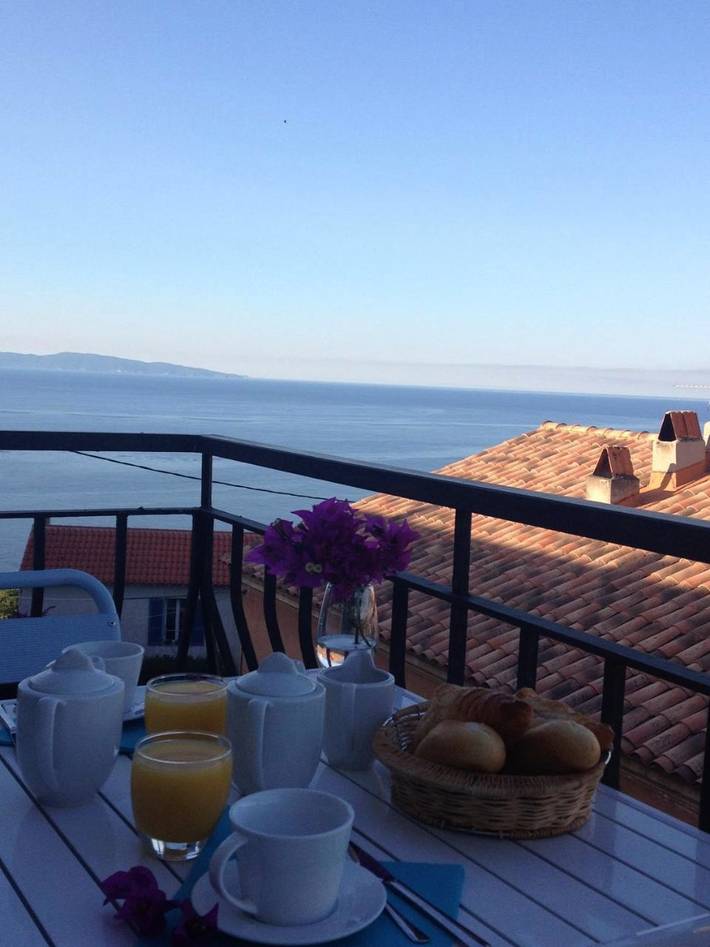Hôtel pour 2 personnes, avec vue et terrasse, animaux acceptés dans Office de Tourisme de Cargese - 3