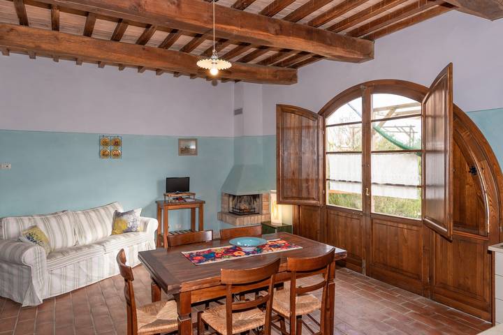 Casa Vacanze 'Cottege' con Piscina Condivisa, Terrazza Privata e Wi-Fi in Palaia, Pisa e dintorni