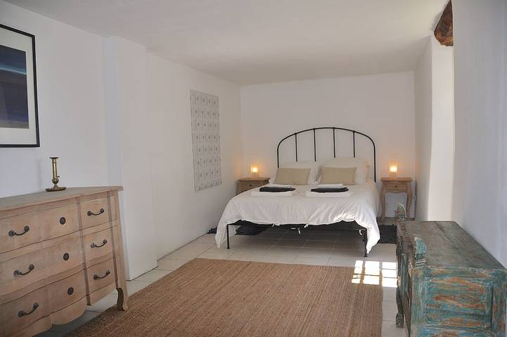 Location de vacances pour 14 personnes, avec jardin à Caylus - 4