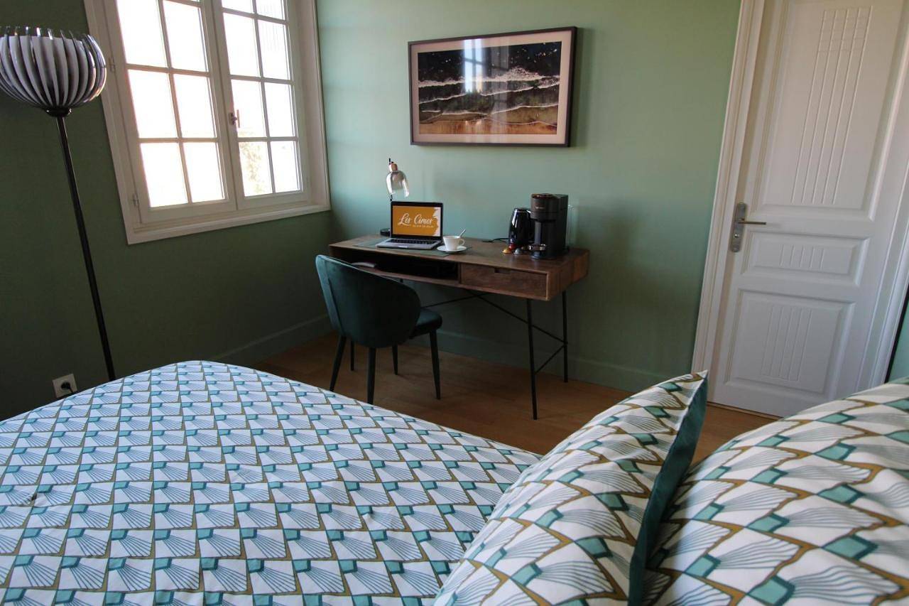 King Room with Spa Bath in Le Puy-en-Velay, Haute-Loire