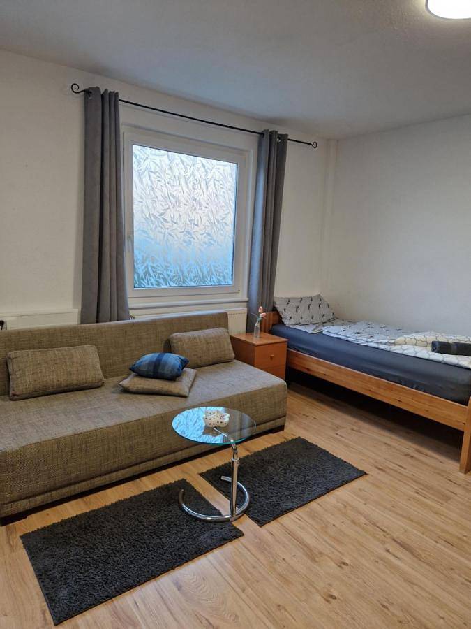 Ferienwohnung für 4 Personen, mit Terrasse und Garten sowie Sauna und Ausblick in Hannover Messe - 2