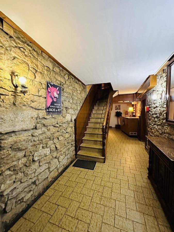 Location de vacances pour 4 personnes, avec terrasse et vue à La Pesse - 4