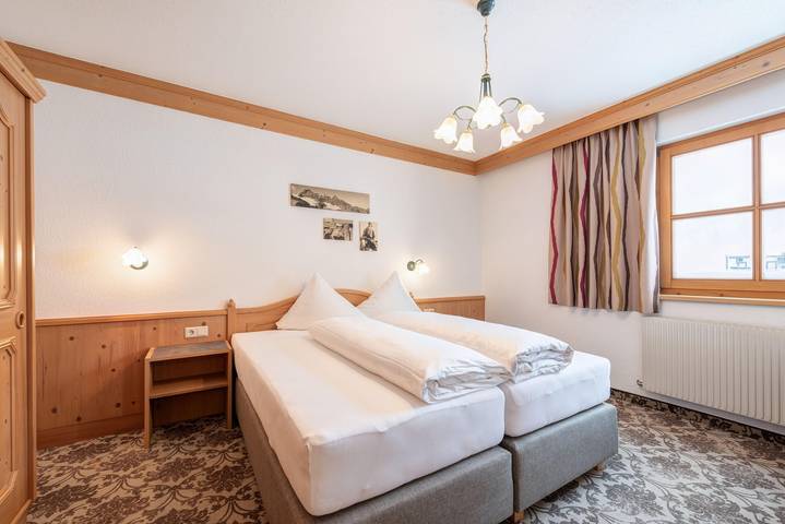 Ganze Ferienwohnung, Berglisee "(2-7 Pax.)/2 Schlafräume/Du,Wc in Mathon, Verwall