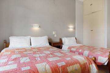 Location De Vacances pour 3 Personnes dans Laganas, Zante, Photo 2