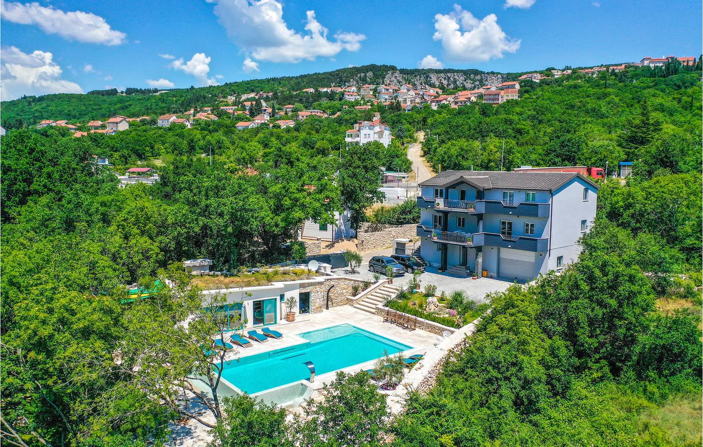 Gemütliche 1-Zimmer-Wohnung mit Pool und WLAN in der Nähe der Sehenswürdigkeiten von Imotski in Imotski, Makarska Riviera