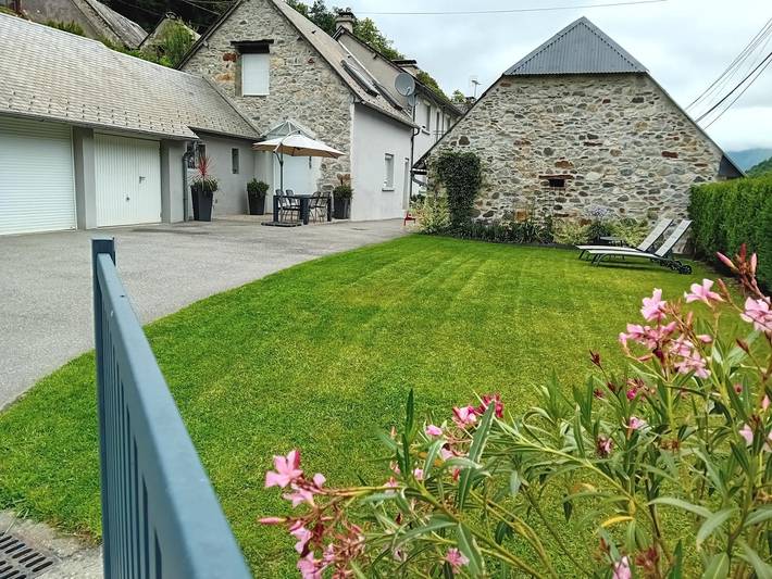Gîte pour 4 personnes, avec jardin à Bagnères-de-Bigorre - 2