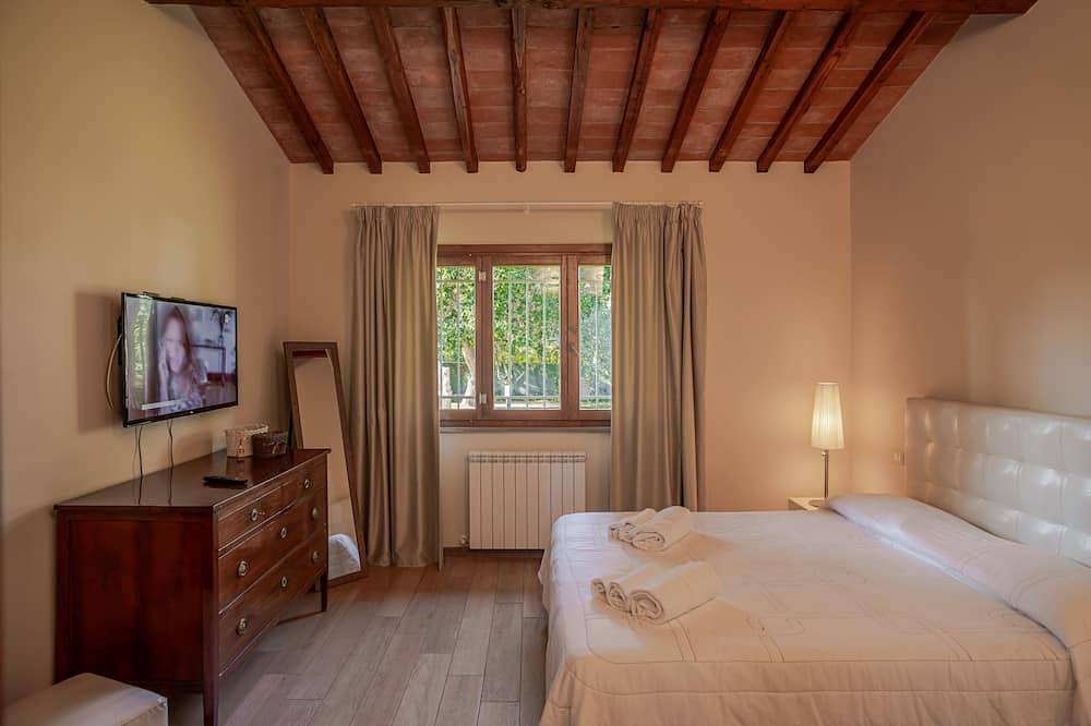 Villa Siloral, a jewel in the Etruscan Coast in Castagneto Carducci, Etruscan Coast