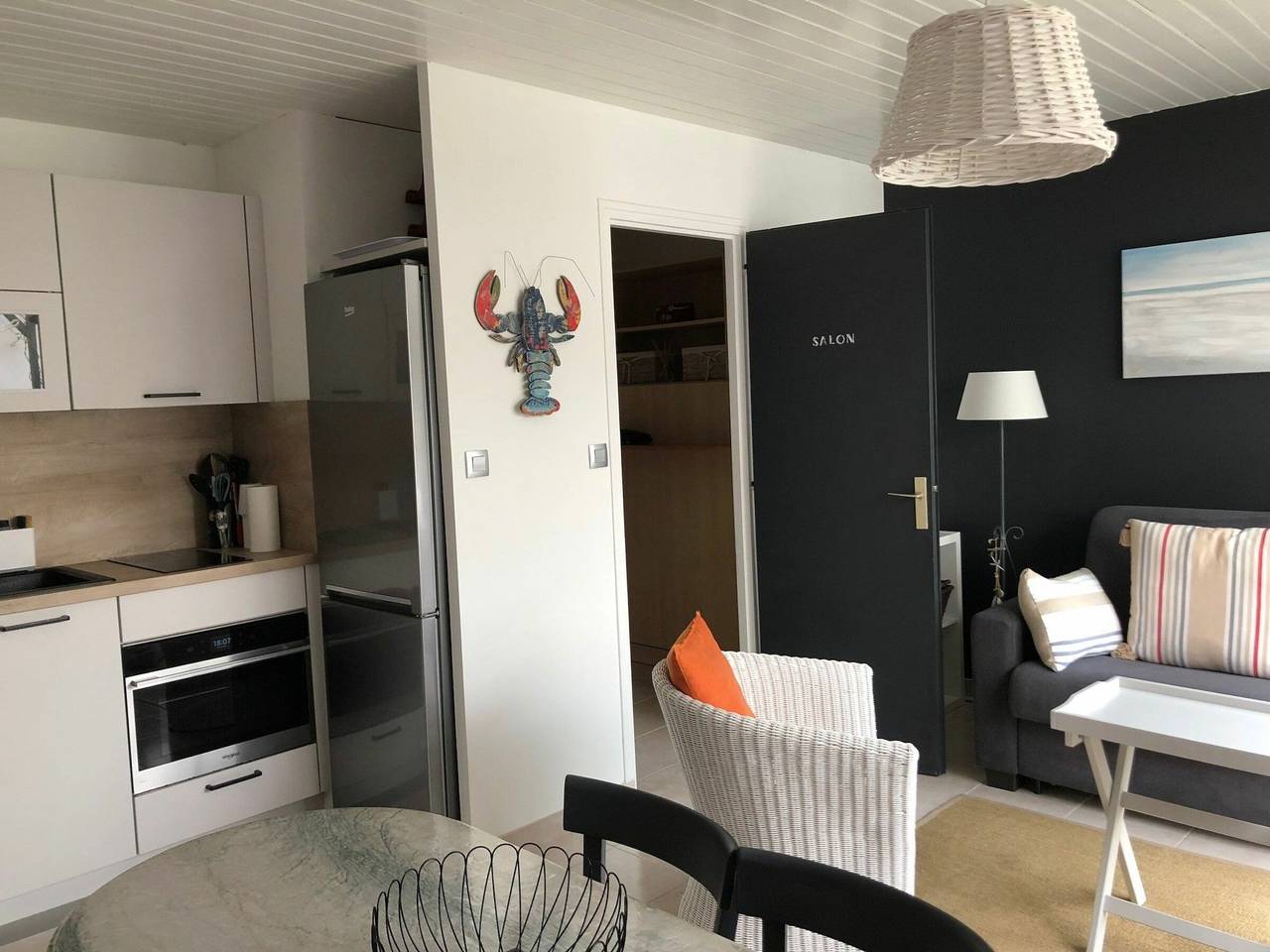 Entire apartment, Cozy Studio Near Lutins Beach – Private Terrace, Parking & Pet-Friendly in L'Herbaudière, Noirmoutier-en-l'Île