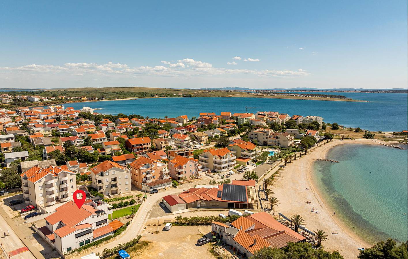 Ganze Ferienwohnung, Apartment am Meer mit WLAN, Terrasse und Parkplatz – 1 km vom Strand Perilo entfernt in Povljana, Pag