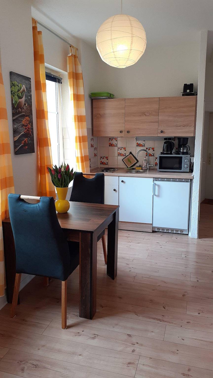 Estudio entero, 1-Zimmer-Apartment 2 Hochparterre in Lübeck (Ciudad), Lübeck