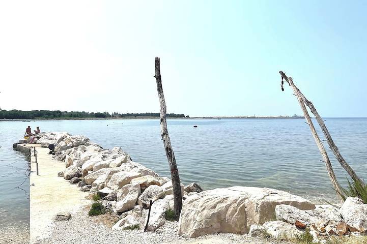 Ferienwohnung für 4 Personen, mit Balkon und Garten in Umag und Umgebung