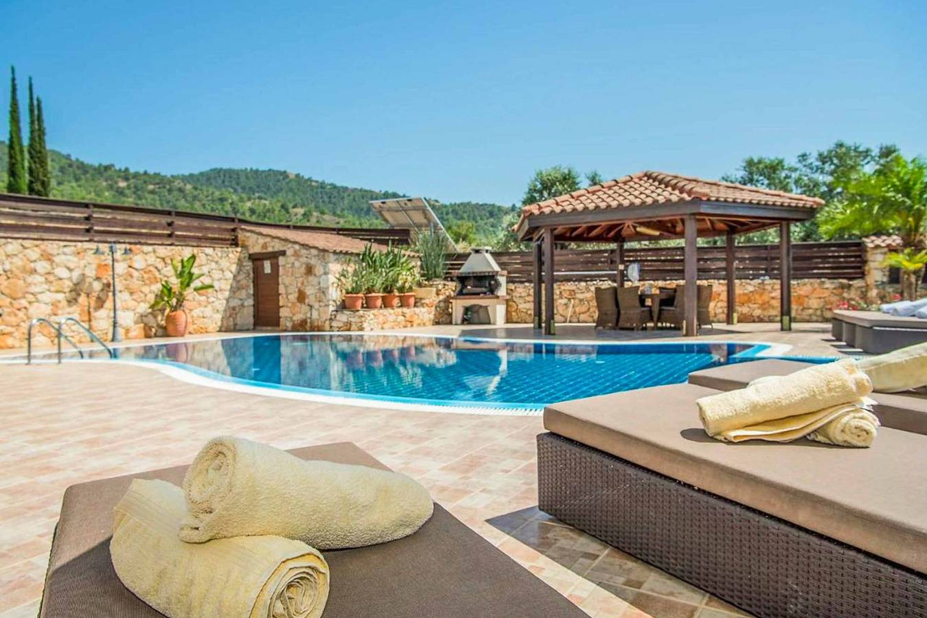 Villa Nikos Argaka in South Cyprus