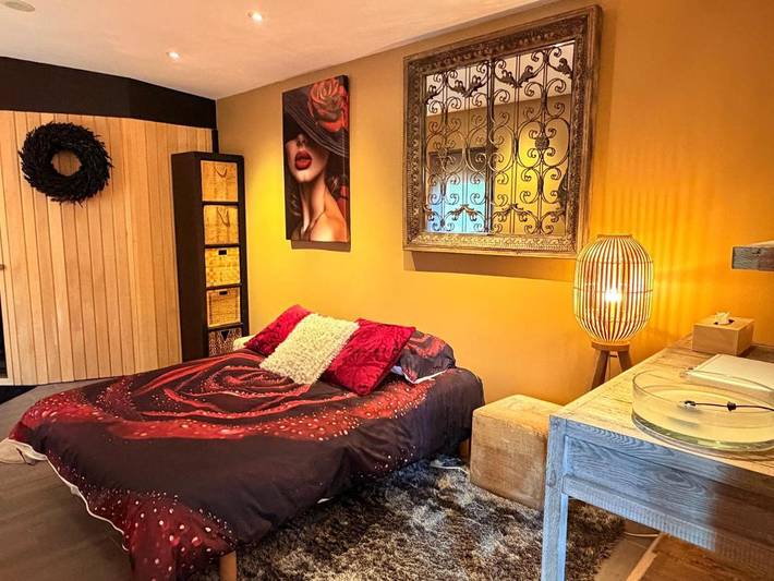 Gîte pour 5 personnes, avec jardin et vue ainsi que terrasse et sauna à Livry - 4
