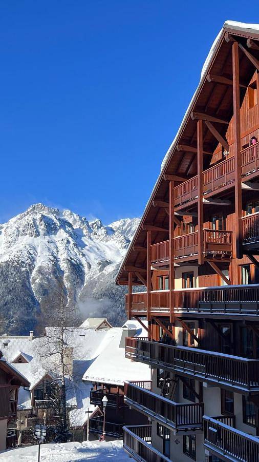 Appartement de vacances pour 6 personnes, avec balcon et jacuzzi ainsi que piscine et sauna