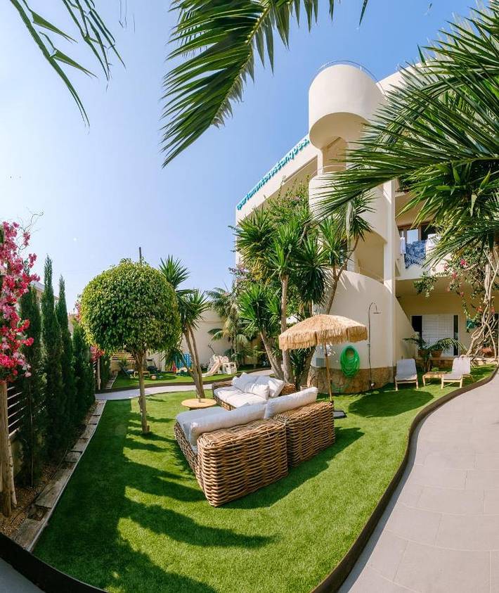 Ferienwohnung für 5 Personen, mit Terrasse und Garten sowie Ausblick