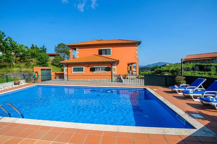 Location de vacances pour 10 personnes, avec Jardin dans Moreira do Lima
