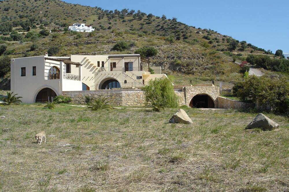 Island Villa is geschikt voor 10 personen in Agia Galini, Rethymno en omgeving