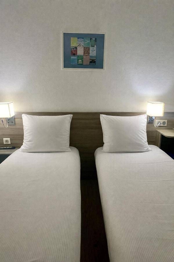 Hôtel pour 2 personnes, avec terrasse à La Penne-sur-Huveaune - 4