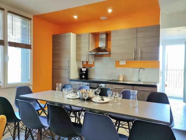 Location de vacances pour 12 personnes, avec sauna ainsi que jardin et vue, animaux acceptés à Brens - 3