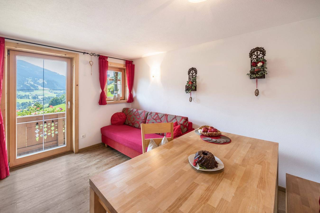 Ganze Wohnung, Gemütliche Ferienwohnung Vorderreith mit Wlan, Balkon, Garten in Jochberg, Bezirk Kitzbühel