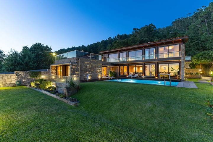 Ferienhaus für 9 Personen, mit Garten