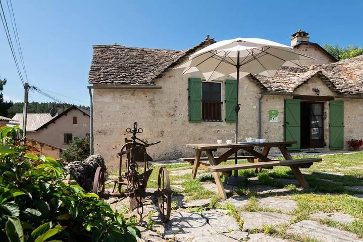 Gîte pour 5 personnes, avec jardin dans Massegros Causses Gorges - 2